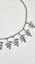 DANGLING FERN NECKLACE
