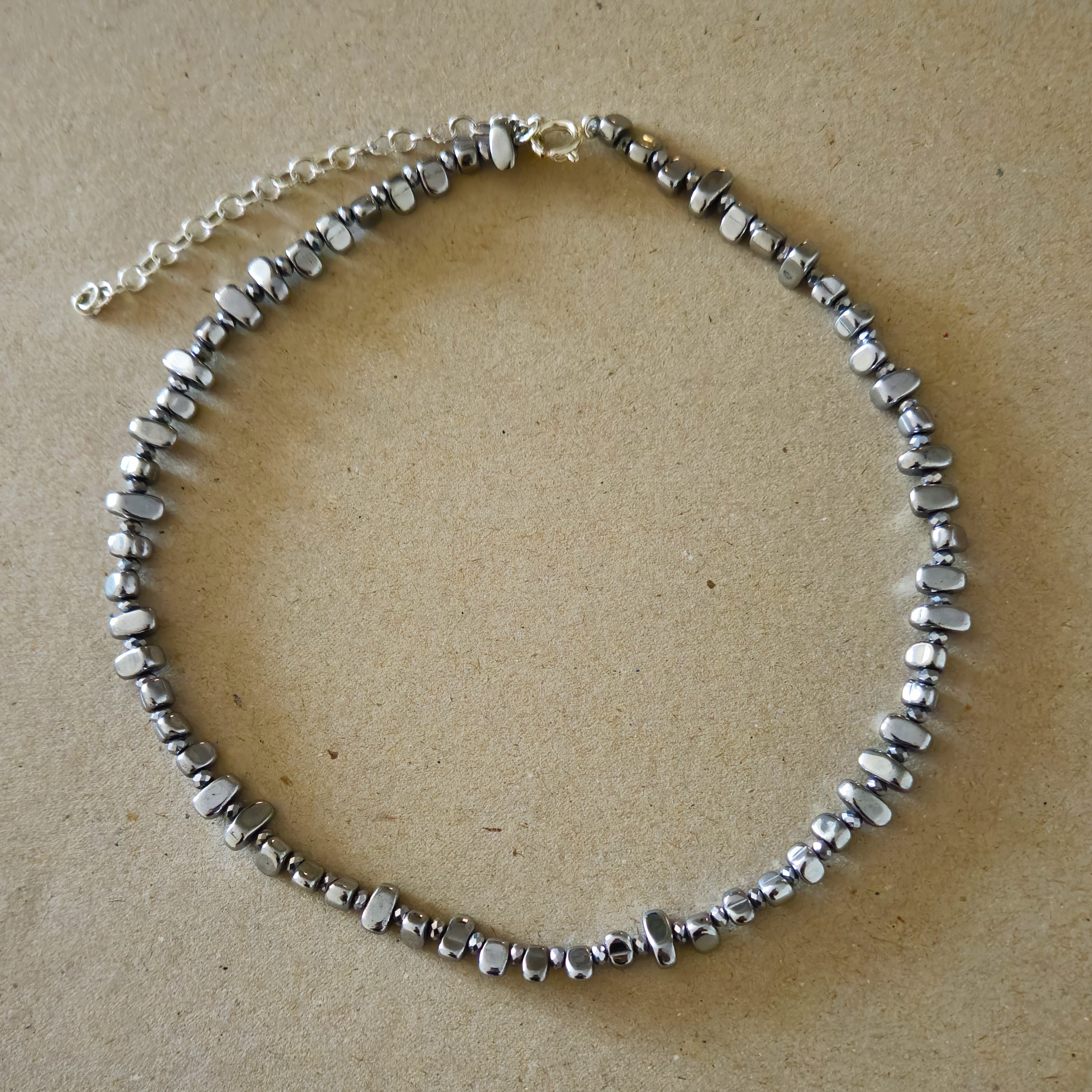 SILVER HEMATITE BEADED CHOKER