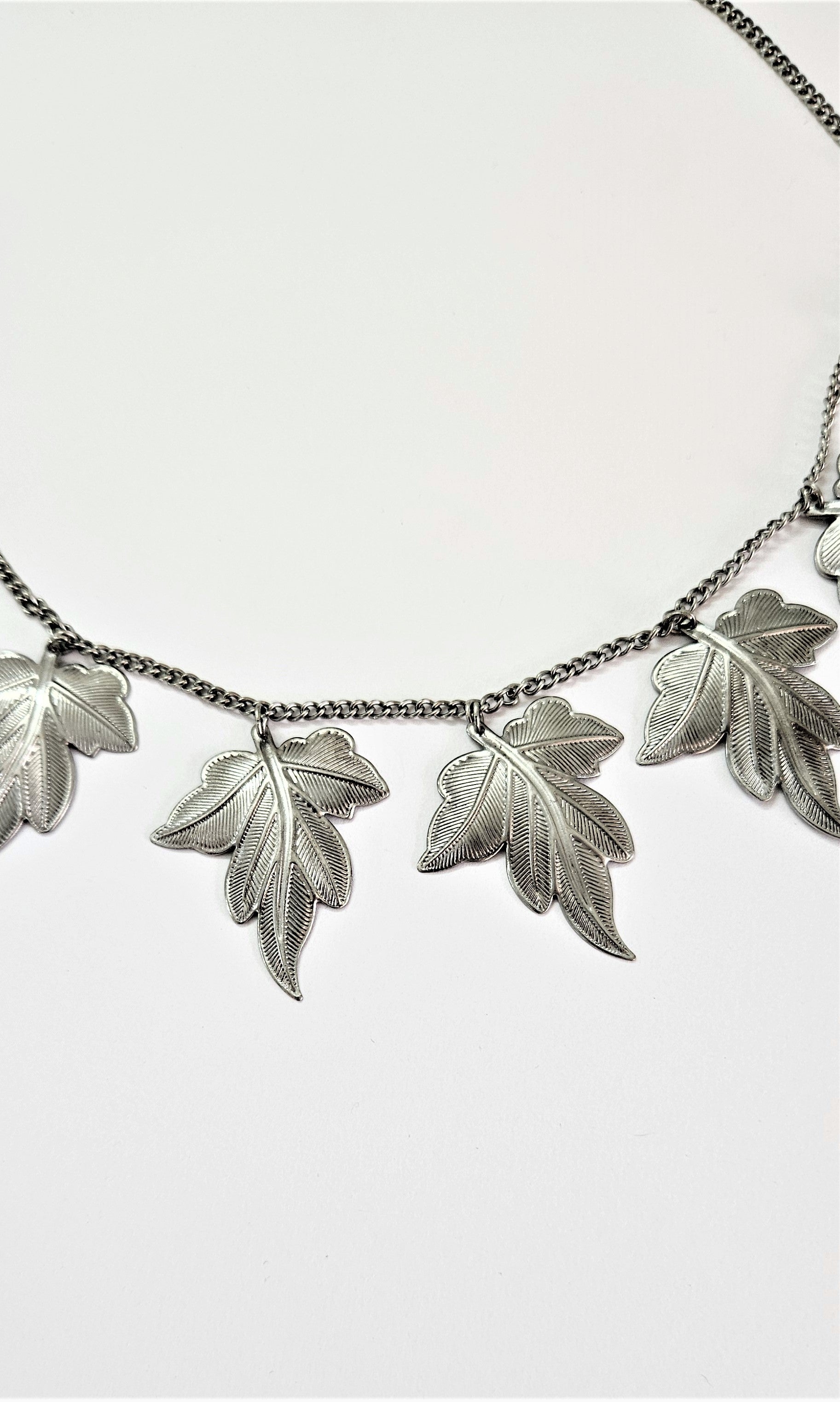 The maple allure necklace by skedio,necklace with sculpted leaves